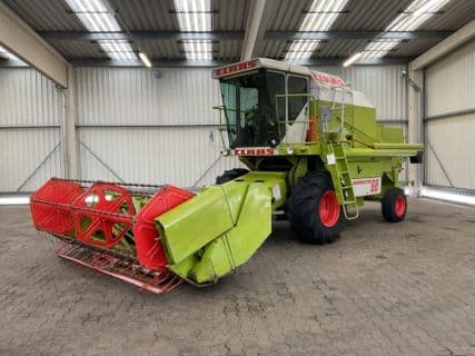 Claas Dominator 68