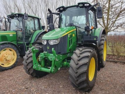 John Deere 6090M