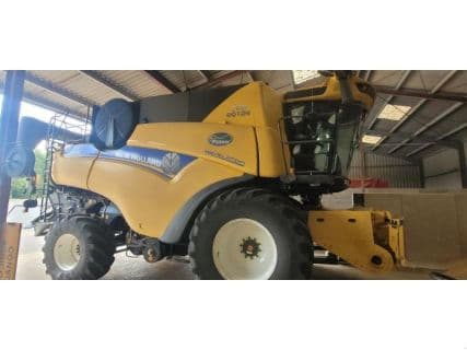 New Holland CR9.90