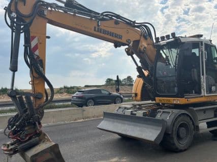 Liebherr A914 Compact