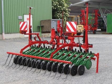 Unia Säschiene 3 m Doppelscheibenschar Shell Dreipunktanbau