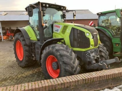 Claas Axion 830