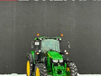 John Deere 6120M
