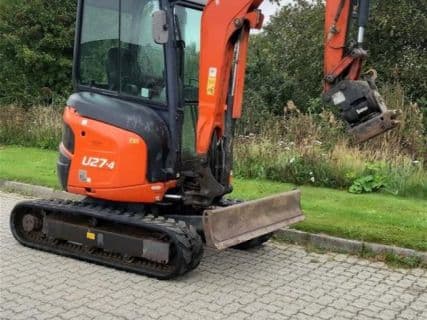 Kubota U 27-4