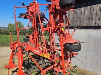 Kuhn gf 8702