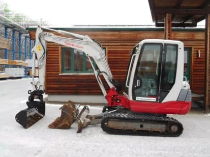 Takeuchi tb 235 (3.605kg) powertilt + hydr. sw