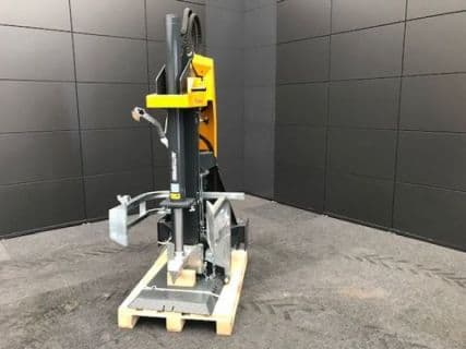 Uniforest Titanium 23CD Zapfwellenantrieb 21to