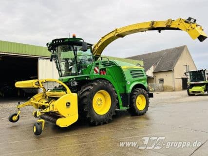 John Deere 8400