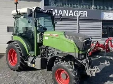 Fendt 211 v