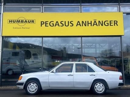 Mercedes Benz 260 E Limousine PKW Oldtimer AHK