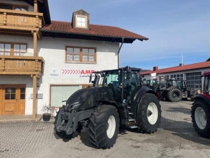 Valtra Q265