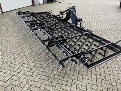 Voratek Wiesenschleppe 6m mit Striegel