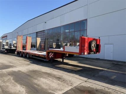 Kässbohrer LB3E 3 Achs Sattel, komplett überfahrbar