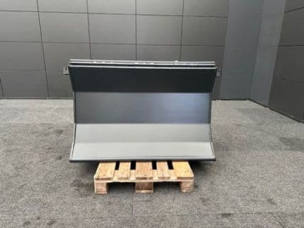 Fally Werkzeugkiste mit Rückeschild 130cm