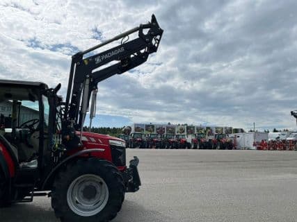 Padagas FL-360 Frontlader für MF 4700er Baureihe