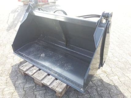 Dominator Fuchs Klappschaufel 140 cm mit Fuchs Aufnahme