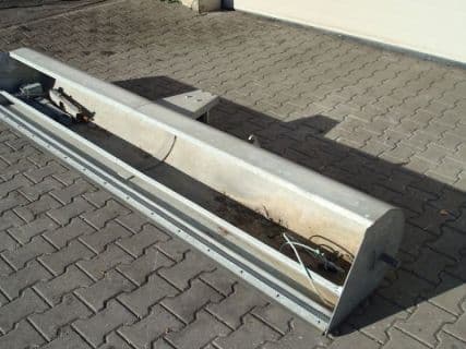 Fliegel Schmutzbehälter