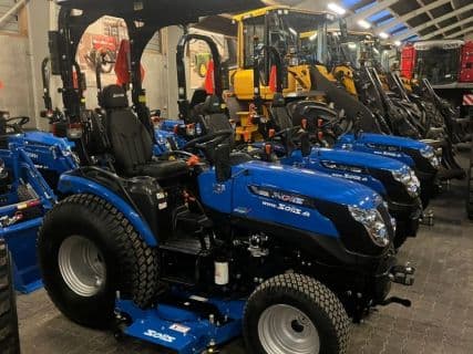 Solis H26 HST Vores DEMO . Med tag og midtermonteret klipper