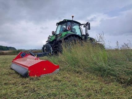 Omarv Böschungs Schlegel  Mäher Torino 260-E