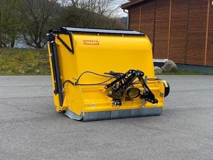 Omarv mit Sammelwanne Schlegel  Mäher