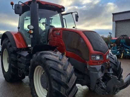Valtra S233