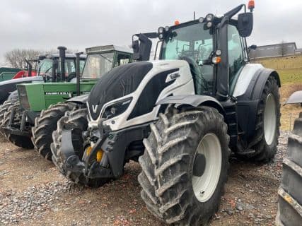 Valtra T174 D