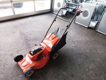 Husqvarna LC 142IS Akku Rasenmäher