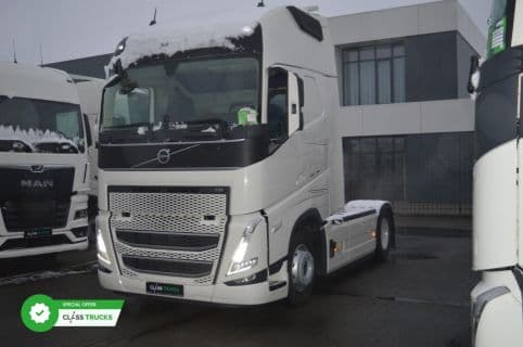 Volvo FH 460 Globetrotter XL i-Save Side Skirts
