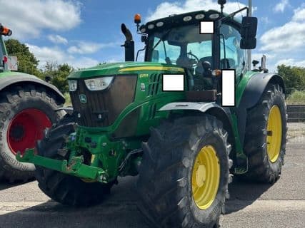 John Deere 6215 R