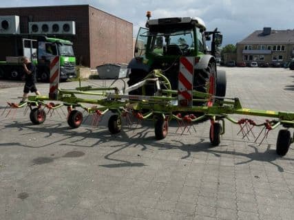 Claas Volto 670