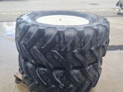 BKT Kompletträder 480/70R28 Agrimax RT 765