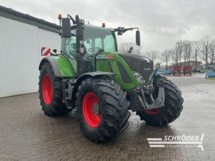 Fendt 724 VARIO S4 PROFI PLUS