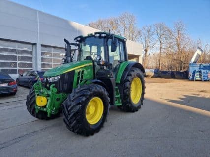 John Deere 6120M