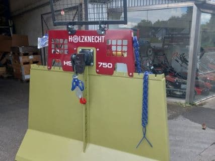 Holzknecht HS 750