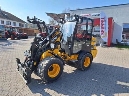JCB 403 PLUS CAB EURO DEMO