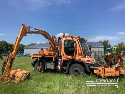 UNIMOG U 405/12 +  MULAG MÄHKOMBINATION