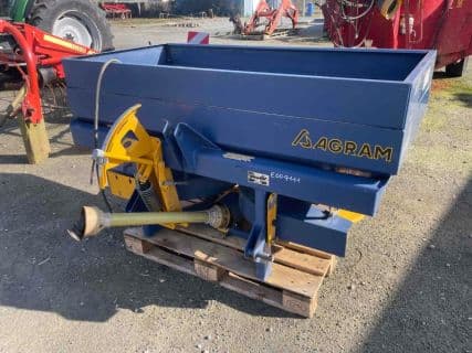 Bogballe Distributeur d'engrais DISTRIBUTEURAENGRAIS . Bogb