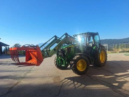 John Deere 6090MC