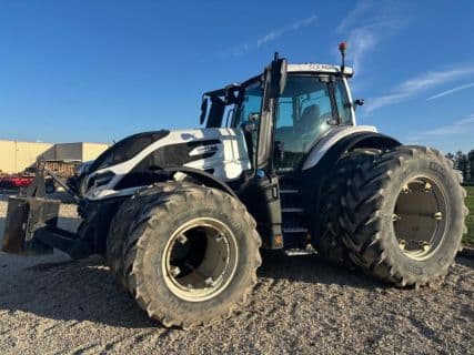 Valtra Q265