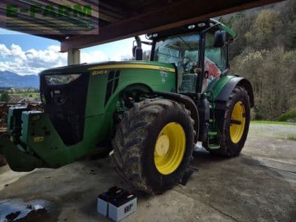 John Deere 8245 R