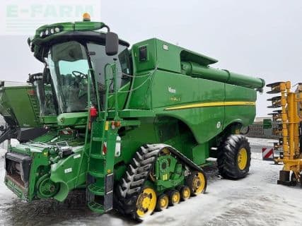John Deere s690i