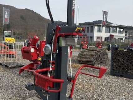 BEHA Ausstellungsmaschine  BHR16Z+EL mit 16 Tonnen Spaltkr