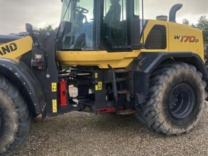 New Holland W170D