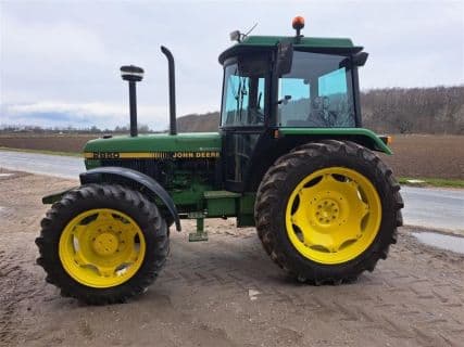 John Deere 2850  , 4 WD