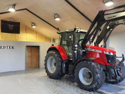 Massey Ferguson 6718S Dyna VT med frontlæsser Dyna VT clusive