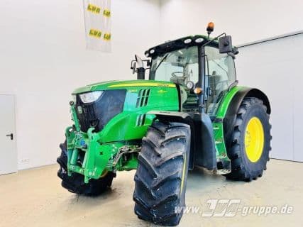 John Deere 6210R