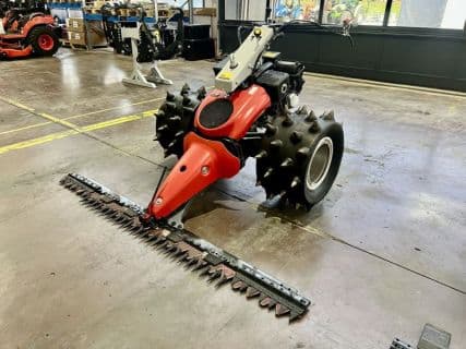 Aebi CC36 14PS mit LS-GRIP Stachelwalzen