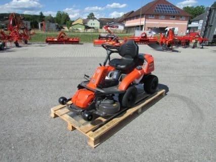 Husqvarna R 214TC