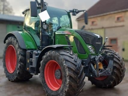 Fendt 724 Vario S4 Profi Plus