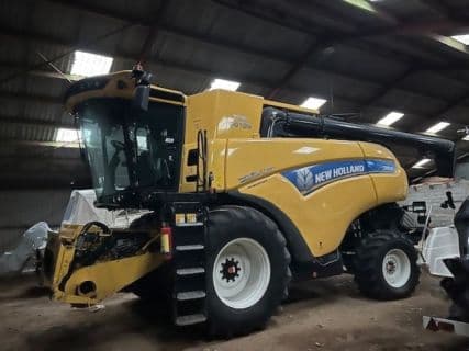 New Holland CR 8.90 SLH 4WD
